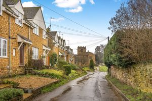 Photo 25- click for photo gallery